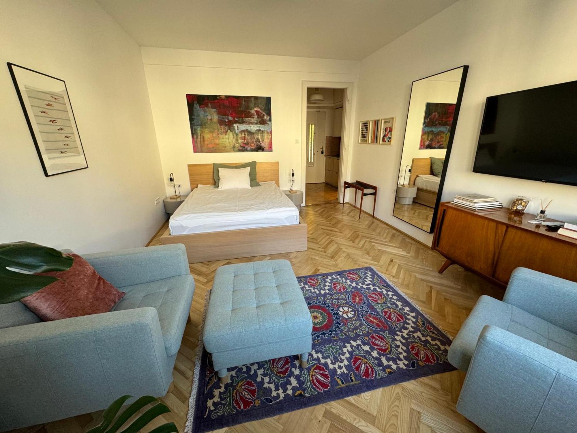 Appartement 5 *
